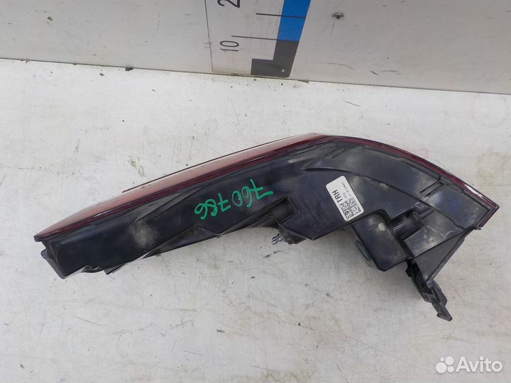 Б/У Фонарь задний правый наружный Hyundai Genesis