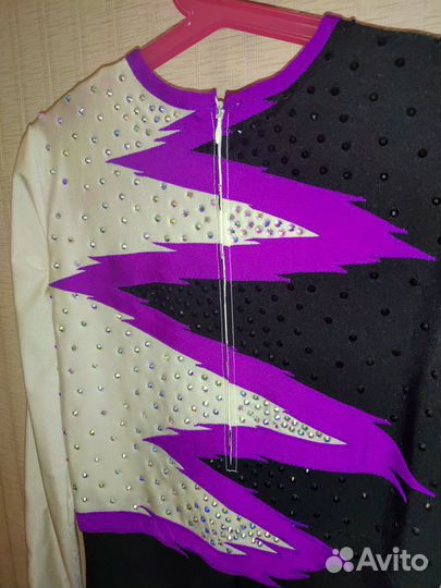 Костюм для выступлений по спортивной аэробике