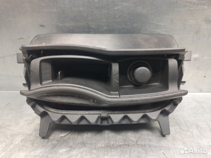 Пепельница передняя Renault Laguna II 2001-2008