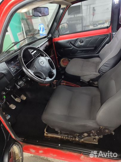 LADA 4x4 (Нива) 1.7 МТ, 2003, 52 259 км