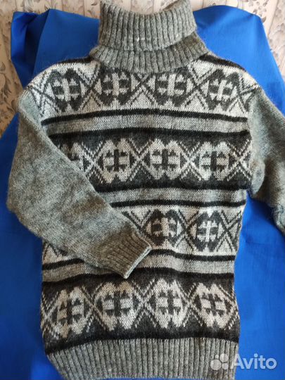 Джемпер шерстяной