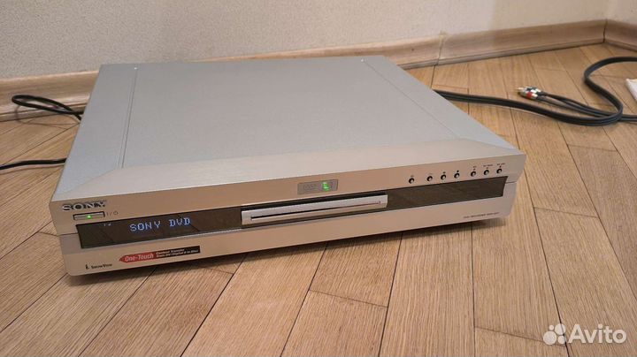 DVD плеер sony (пишущий+TV-тюнер)