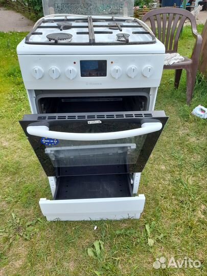 Газовая плита с электрической духовкой