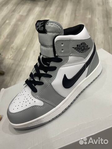 Кроссовки женские новые Nike Air Jordan 1 high