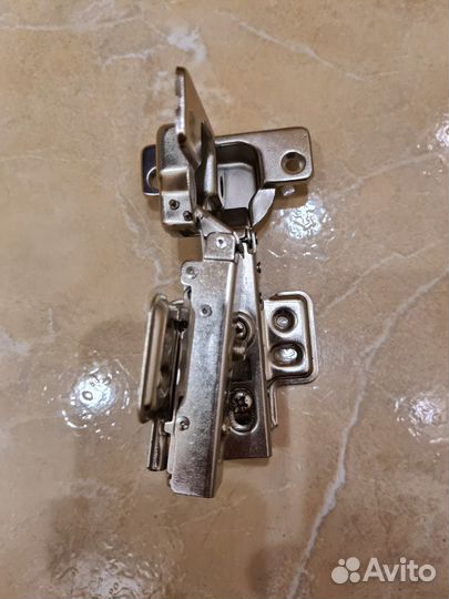 Петли с доводчиком мебельные