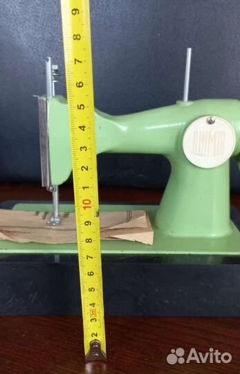 Швейная машинка дшм-18. Детская