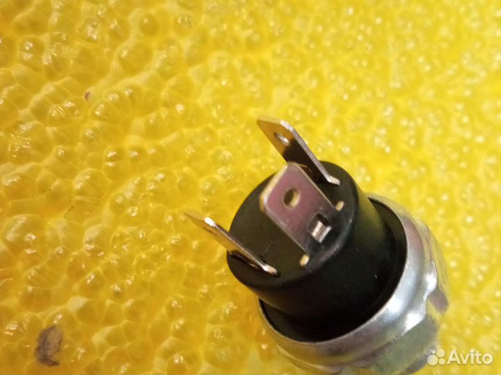 Датчик давления масла Daewoo nexia