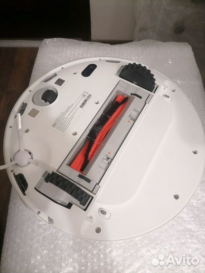 Робот-пылесос Xiaomi Mi Robot Vacuum-Mop