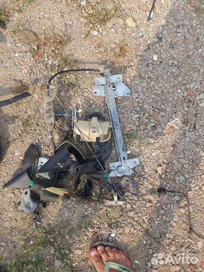 Стеклоподьемник на вольво s40 2001г