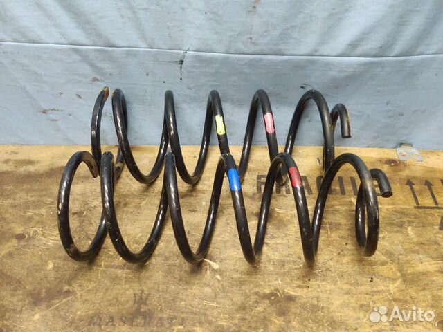 Пружины задние Toyota LC200 2016г 1vdftv