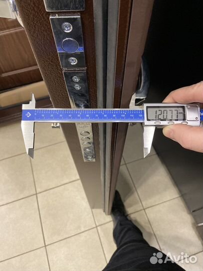 Ремонт замена дверных замков и ручек