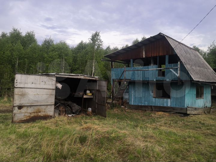 Дом 20 м² на участке 5 сот.
