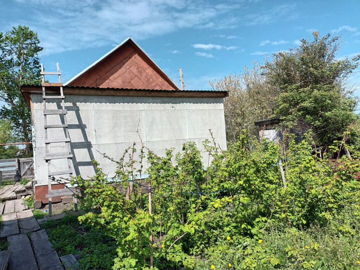 Дом 19 м² на участке 33 сот.