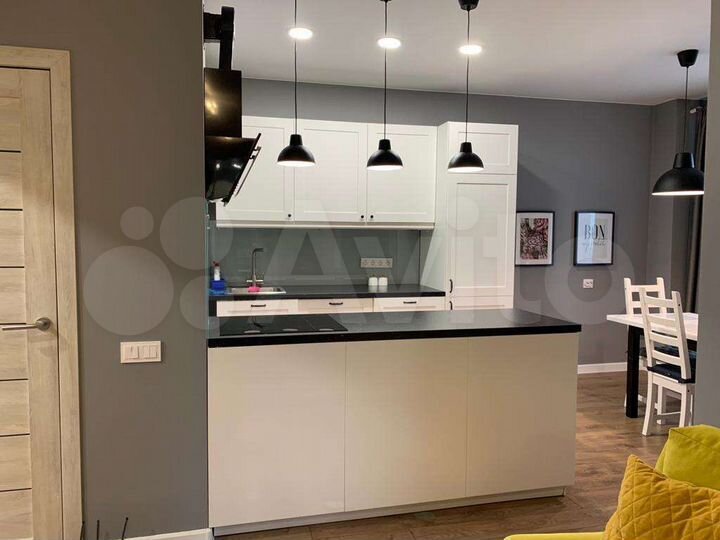 3-к. квартира, 80 м², 12/12 эт.