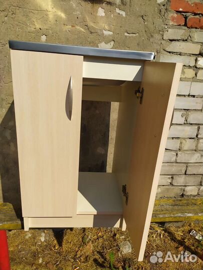 Кухонная мойка с тумбой