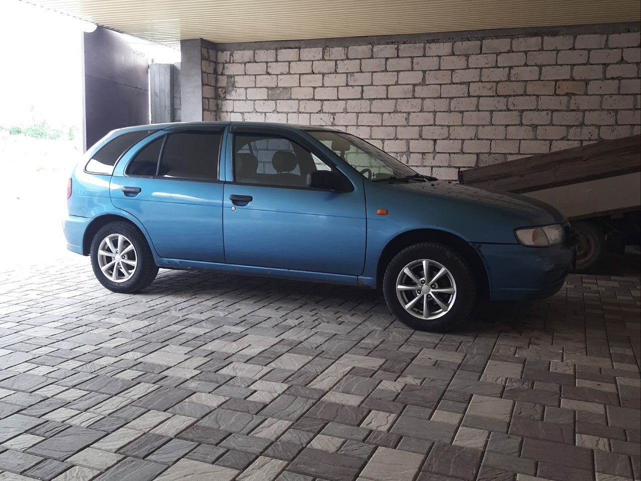 Nissan Almera: фото владельца