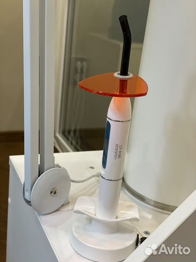 Полимеризующая лампа