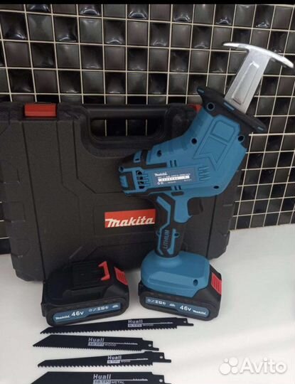 Аккумуляторная сабельная пила