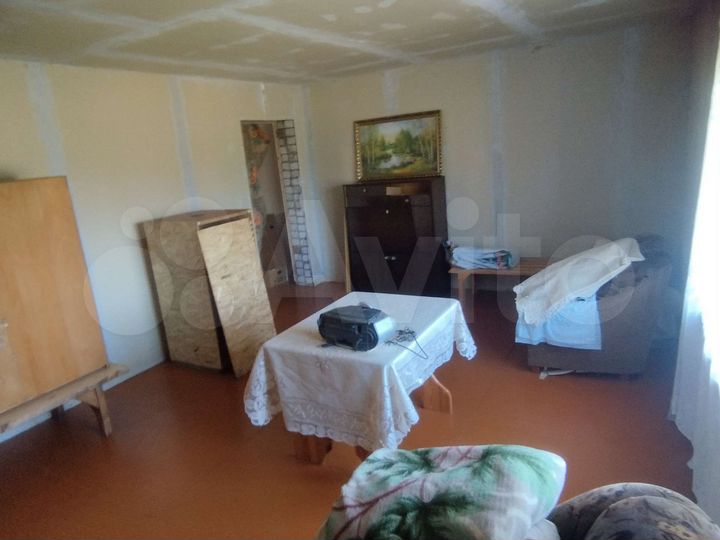 Дом 196 м² на участке 12 сот.