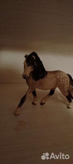 Шляйх фигурка лошади