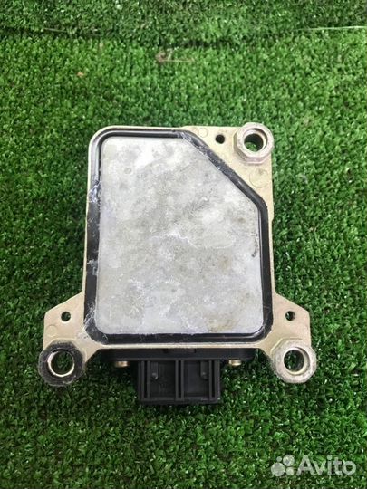 Датчик ускорения Audi A8 Quattro D2 ABZ 1998