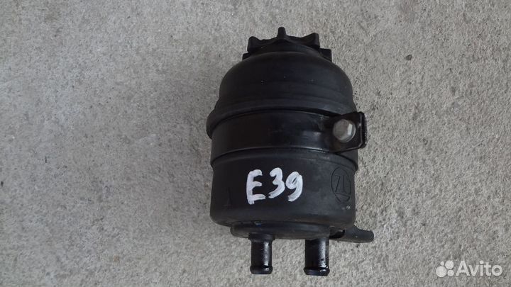 Бачок гидроусилителя руля BMW E39 бмв Е39
