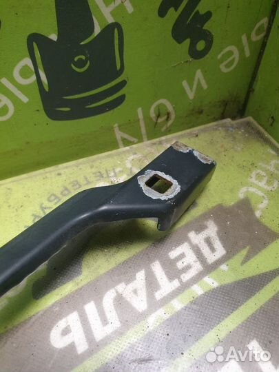 Поводок стеклоочистителя передний левый Opel Astra