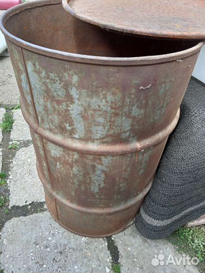 Плитка тротуарная 50х50,теплица, бочка