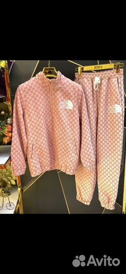 Костюм спортивный женский