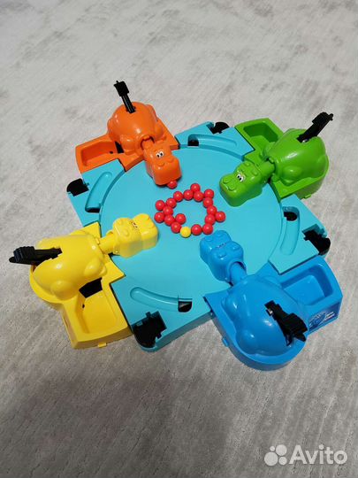Игра голодные бегемотики Hasbro Gaming