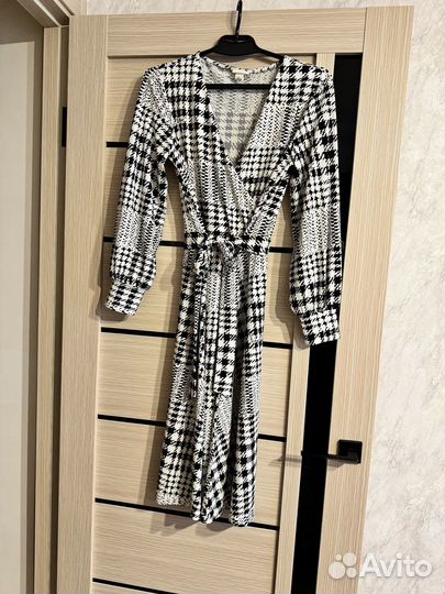 Платье женское 44 46