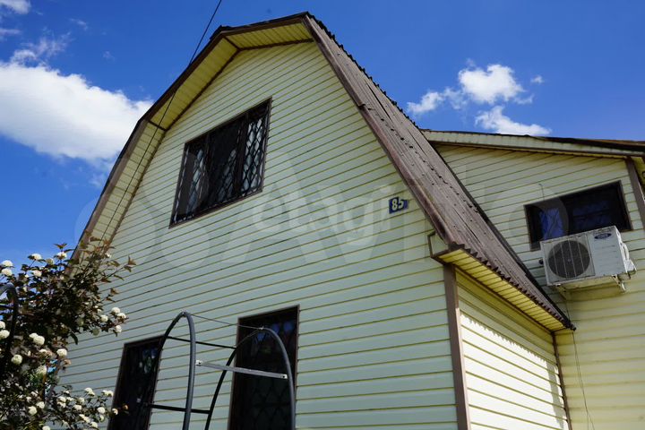 Дом 178 м² на участке 6 сот.