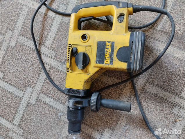 Перфоратор DeWalt sds max