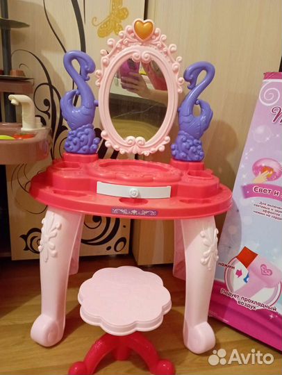 Туалетный столик для девочек