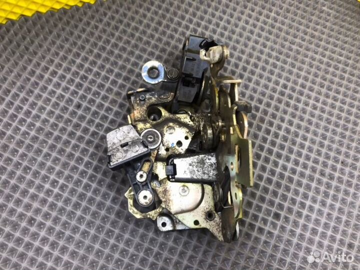 Замок двери передний правый Mercedes-Benz S-Class