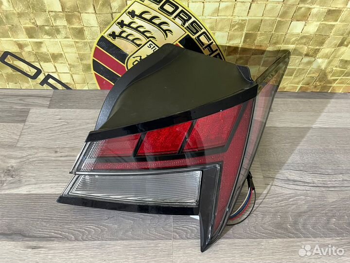 Фонарь задний правый наружный LED Elantra CN7 20+