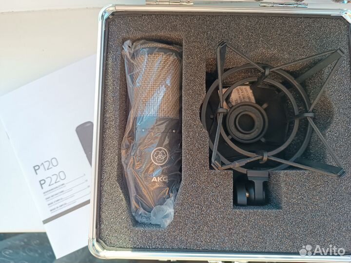 Студийный микрофон akg p220
