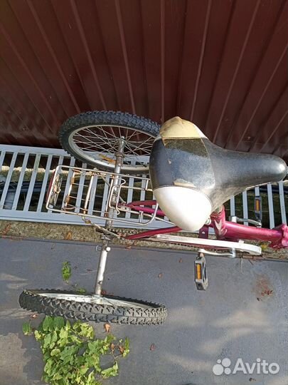 Трехколесный велосипед