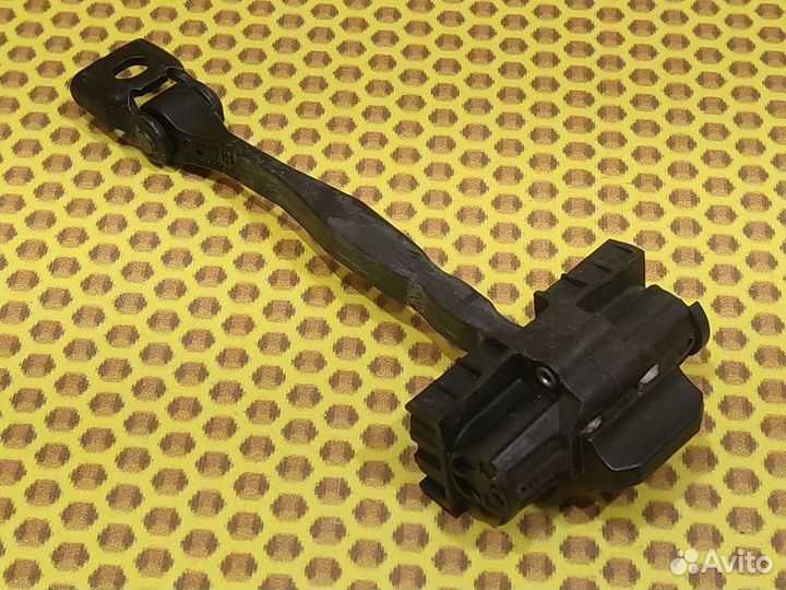 Ограничитель двери задний левый Volkswagen Jetta