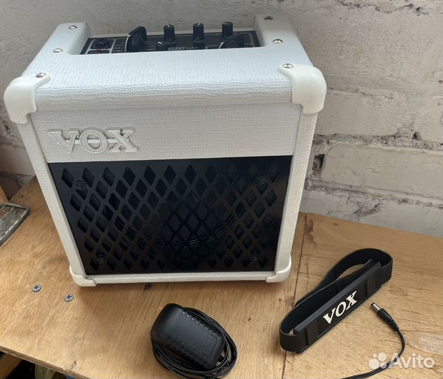 Комбоусилитель VOX DA5