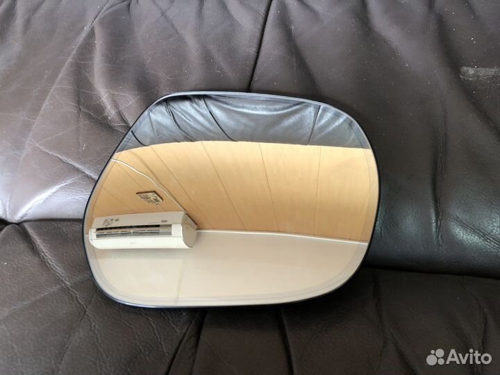 Зеркало правое Toyota Land Cruiser 200