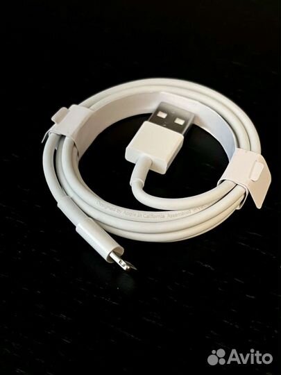 Зарядный кабель на iPhone новый 1 метр