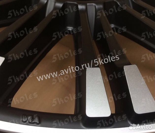 Комплект дисков на Lexus lx570 R22