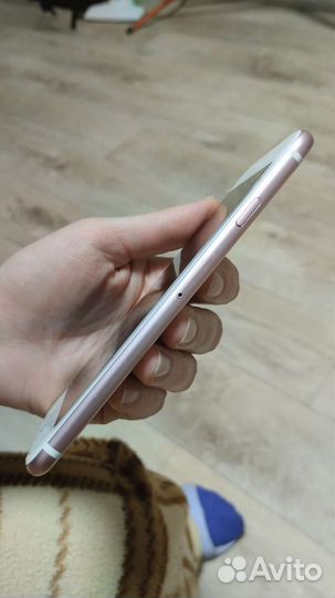 Телефон iPhone 6s