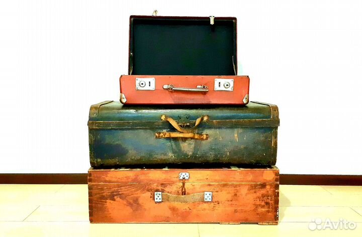Чемоданы старинные