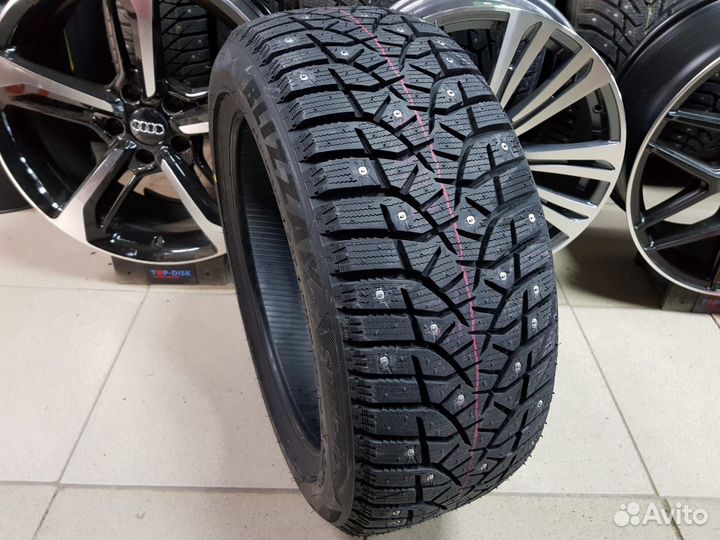 Bridgestone Blizzak Spike-02 245/45 R19