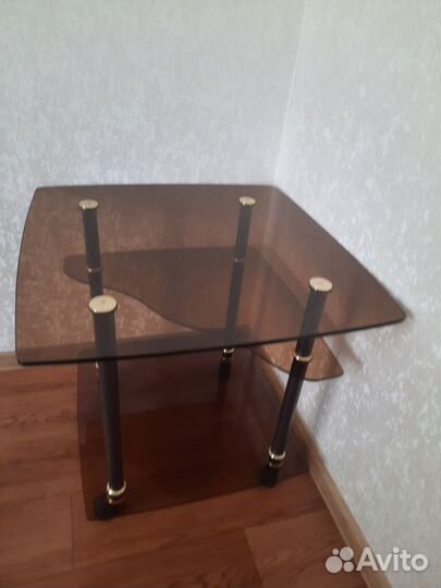 Журнальный столик на колесах бу