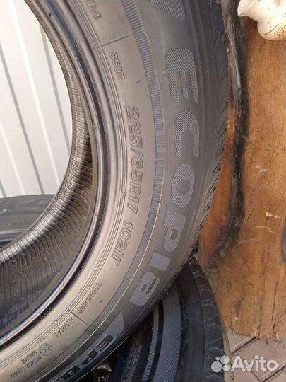 Bridgestone Ecopia EP500 225/65 R17