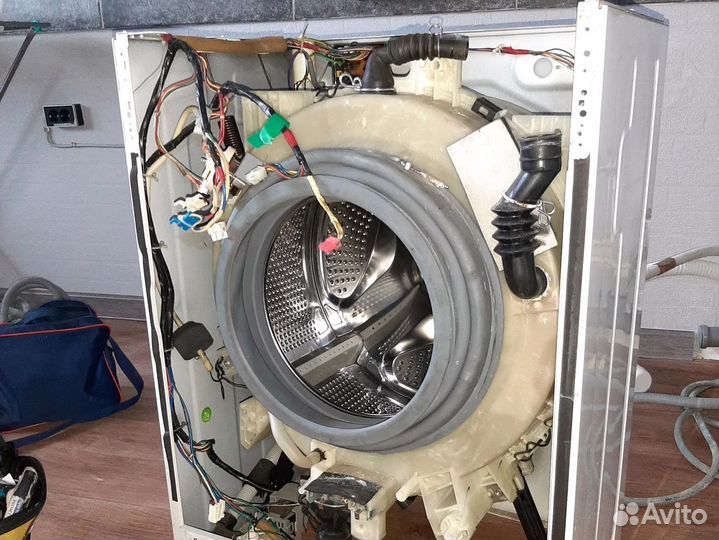 Ремонт стиральных машин / Ремонт холодильников