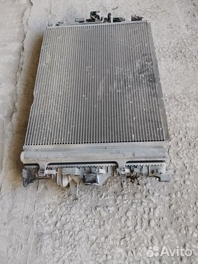 Радиатор охлаждения в сборе Hyundai Solaris